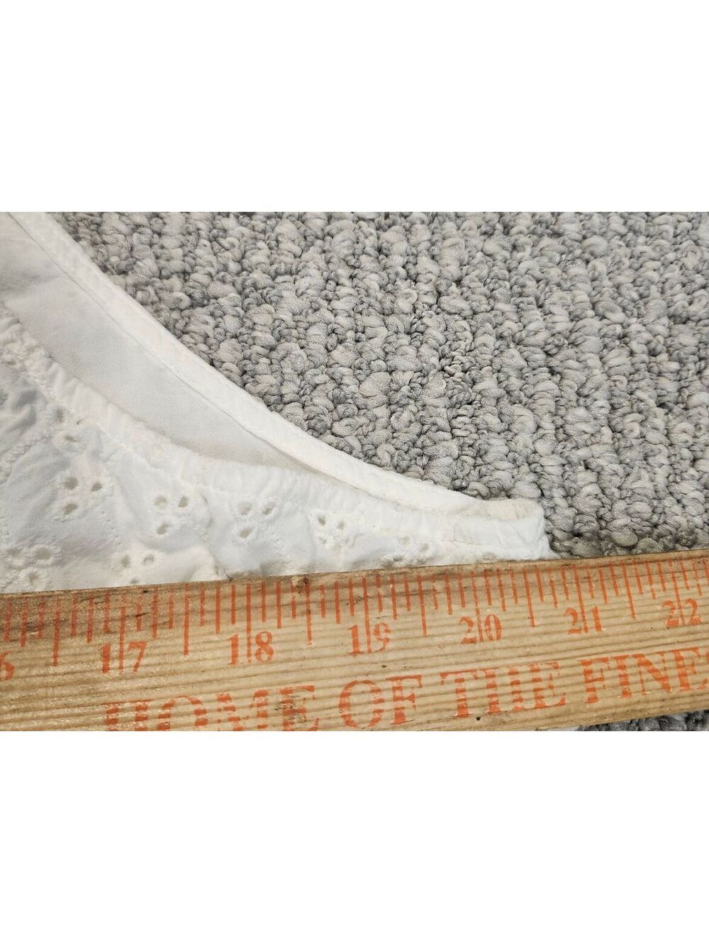 Torrid White Eyelet Sleeveless Blouse Size 3 - Picture 3 of 8